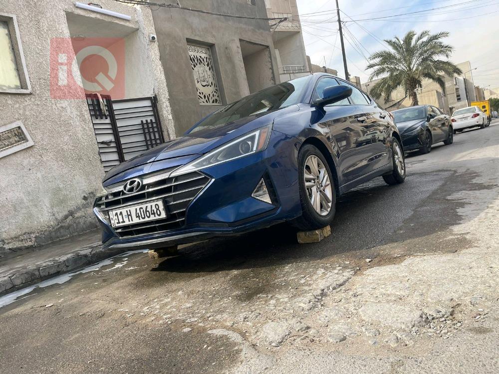 هیوندای ئەلەنترا
